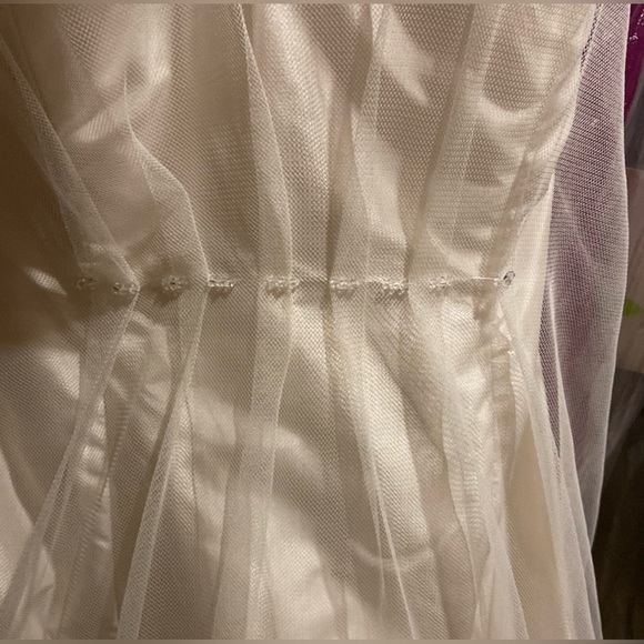 Nina Duong Couture a-line ‘Victoria’ wedding gown - Picture 3 of 10